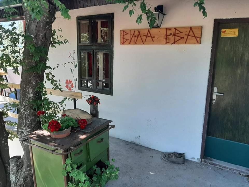 Vila Eva Meduvrsje Luaran gambar